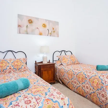 Holiday home Eslanzarote Testeyna House, Heated Pool, Super Wifi, Sat Tv, View To The Volcanoes Tias