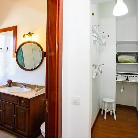 Eslanzarote Testeyna House, Heated Pool, Super Wifi, Sat Tv, View To The Volcanoes *