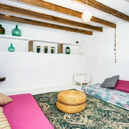 Holiday home Eslanzarote Testeyna House, Heated Pool, Super Wifi, Sat Tv, View To The Volcanoes *