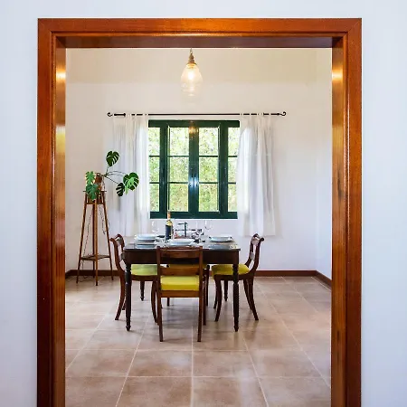 Eslanzarote Testeyna House, Heated Pool, Super Wifi, Sat Tv, View To The Volcanoes Tias